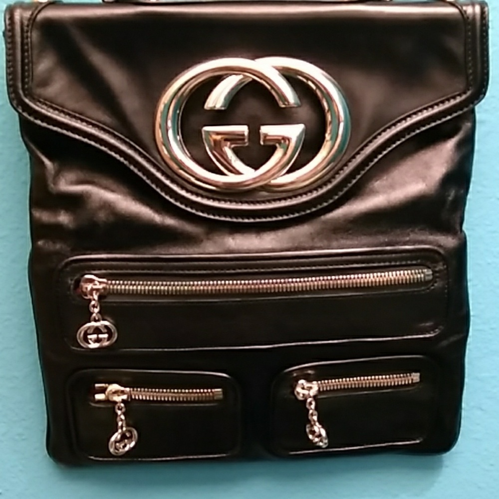 Gucci leather convertable crossbody bag